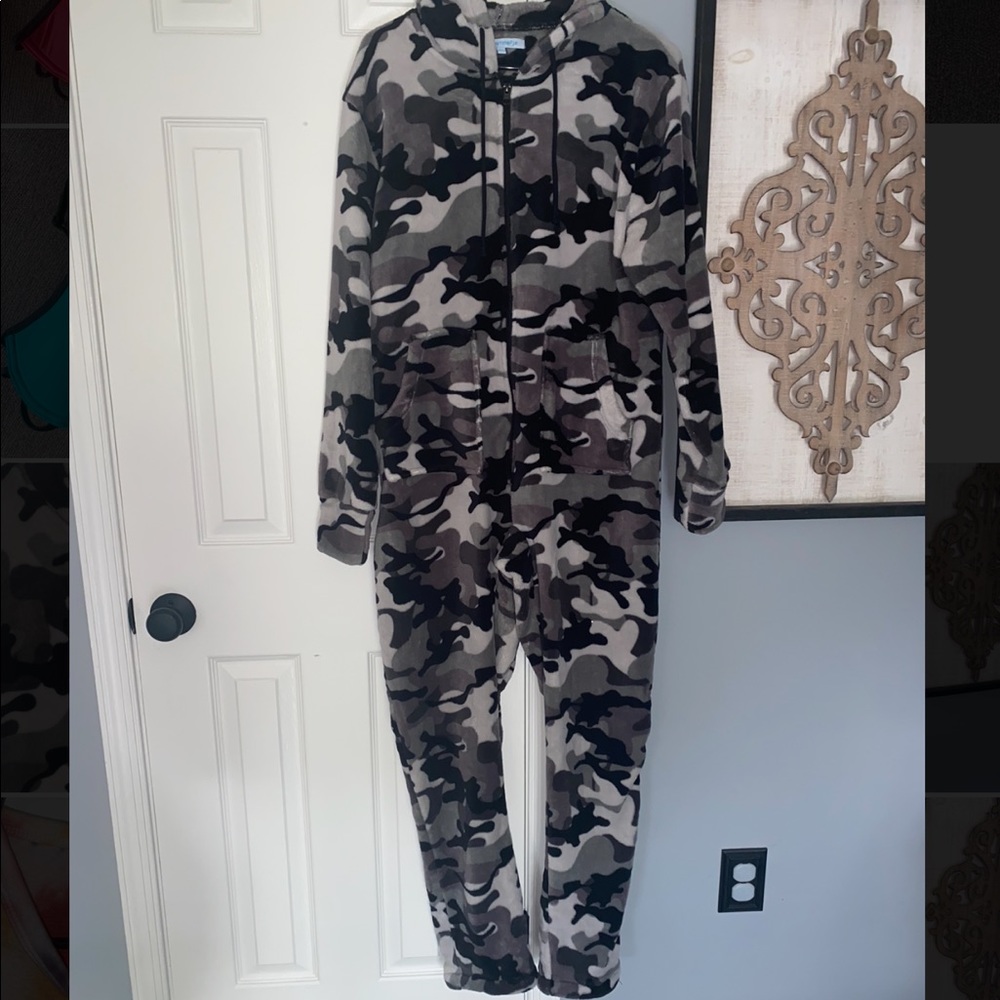 Pajamas - Picture 1 of 3